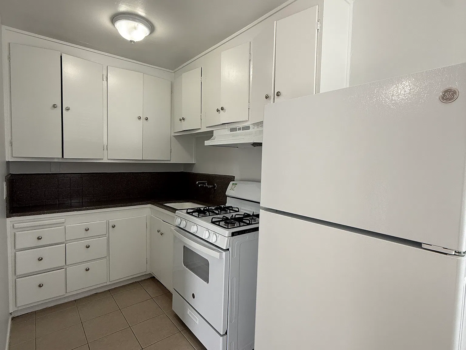 4720 Roosevelt Ave — Photo 3