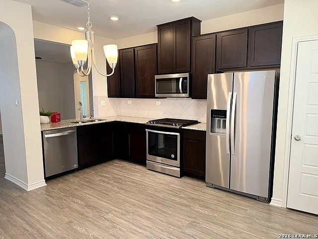 3 bed, 2.0 bath, 1516 sqft, $2,250 — Photo 3
