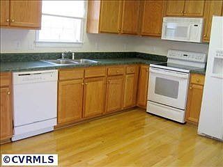 5th image of 6918 Staunton Ave