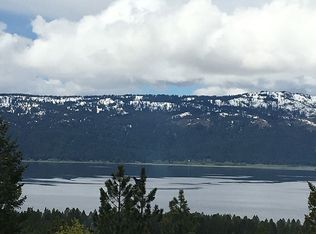 1592 Crown Point Pkwy, Cascade, ID 83611