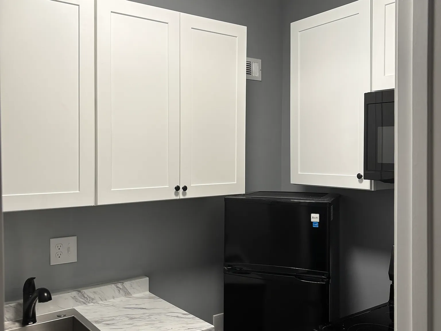 2 bed, 2087 sqft, $1,400 — Photo 3