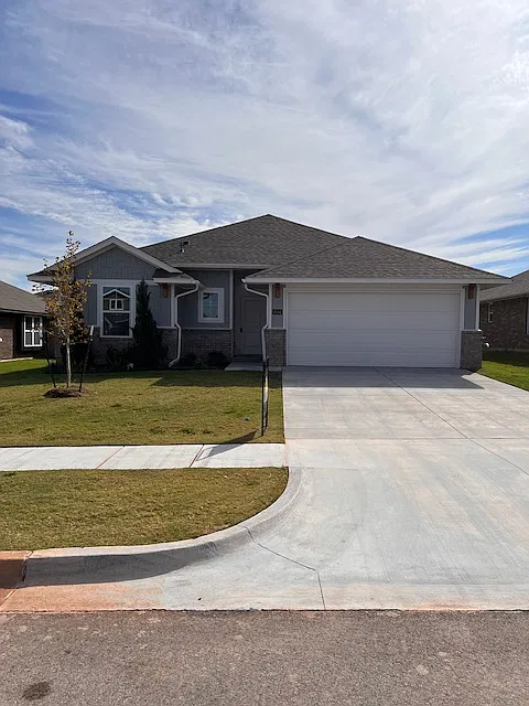 3 bed, 1543 sqft, $1,950 — Photo 1