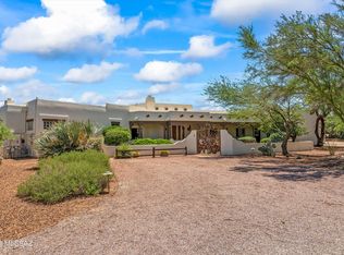 1711 W Placita De La Escalera, Sahuarita, AZ 85629