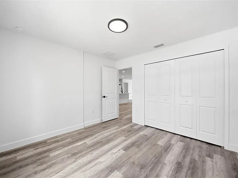 17180 Drayton Ln — Photo 23