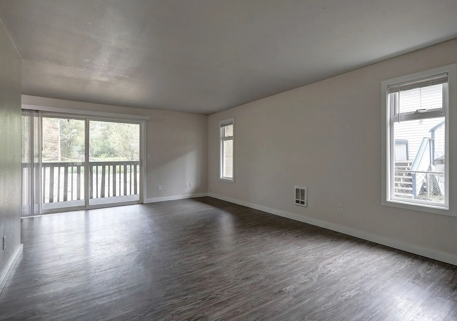 Parkside Apartments — Photo 3
