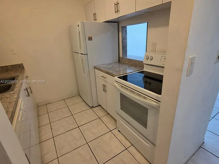 14201 N Kendall Dr #212-D — Photo 50
