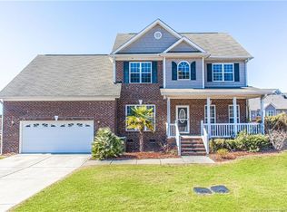 3932 Hunting Path Dr, Hope Mills, NC 28348