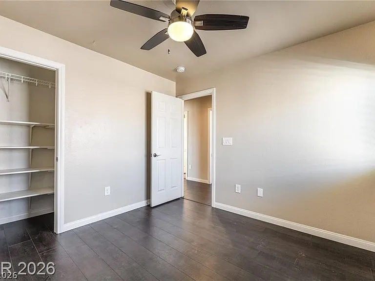 5282 Ledgewood Creek Ave — Photo 14