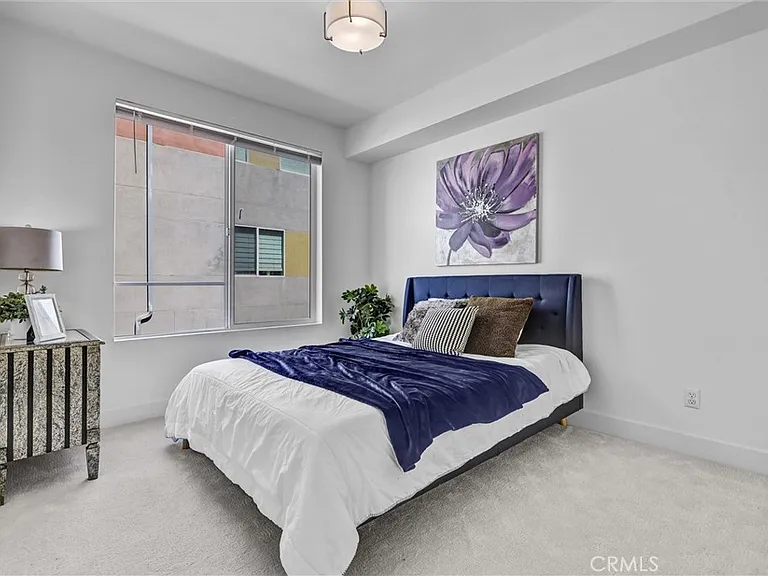600 Rockefeller — Photo 12