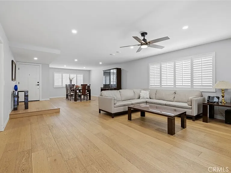 6206 Hesperia Ave — Photo 3