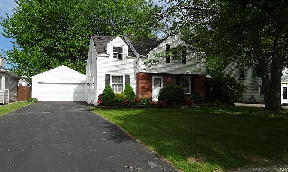 1st image of 215 Kettering Dr
