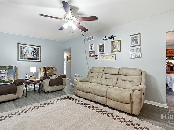 4th image of 644 Northbrook Road