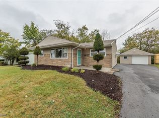 41 Fincastle Ln, Youngstown, OH
