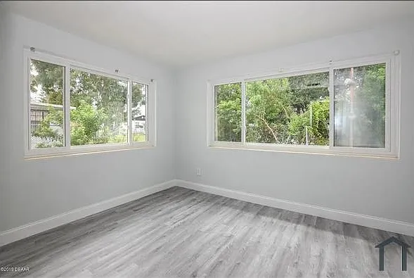 604 Hudson St — Photo 11