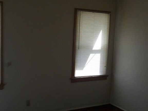 5th image of 1124 N Highland Street