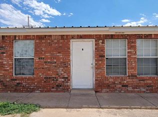 2433 E 21st St #B, Clovis, NM 88101