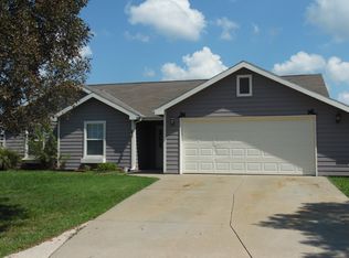 1073 Home Cir, Lawrence, KS 66046