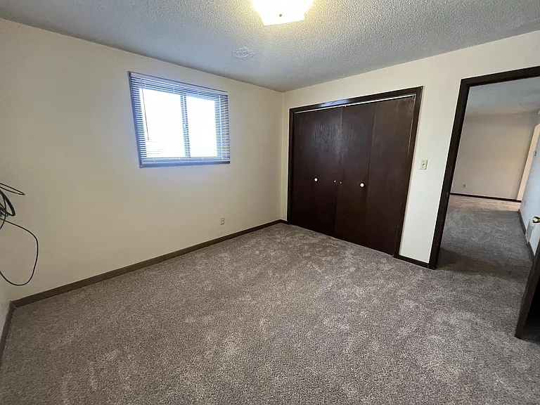 340 S Birchwood Dr #D — Photo 8