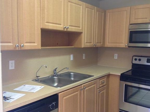4th image of 10641 SW 8th St #2405