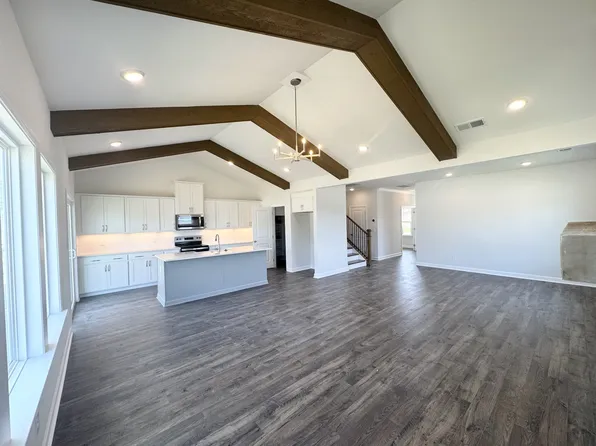 1733 Merkel Rd, Columbia, TN 38401