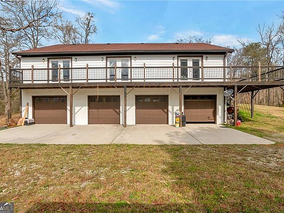2nd image of 2062 Wilson Rd NW