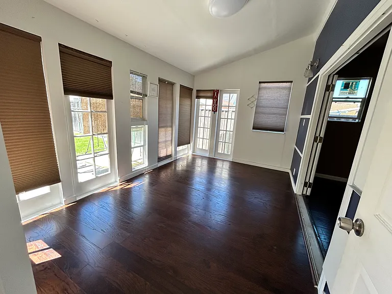 390 Monroe St — Photo 22