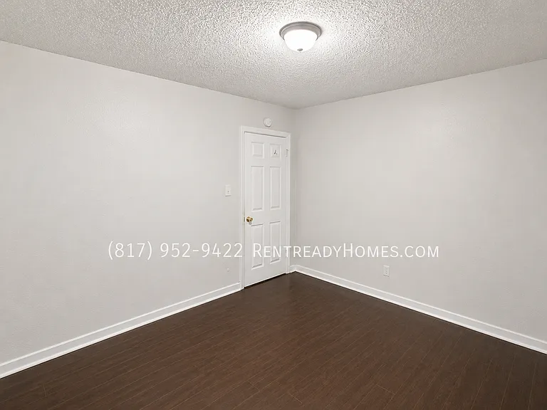 1416 Woodward Rd — Photo 6