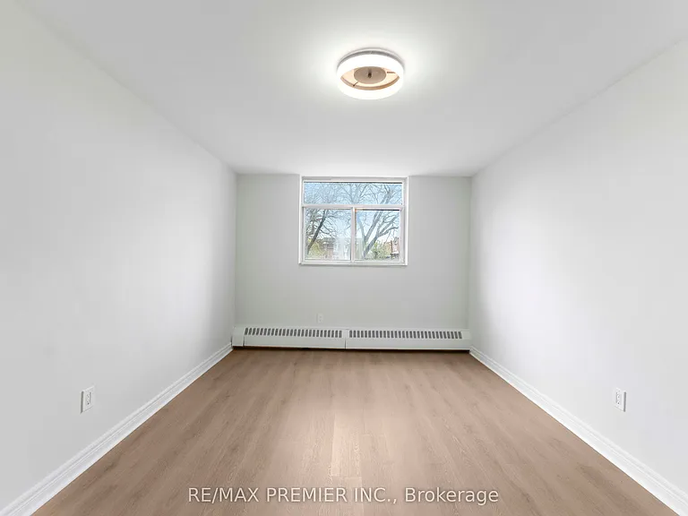 5 Frith Rd #105 — Photo 12