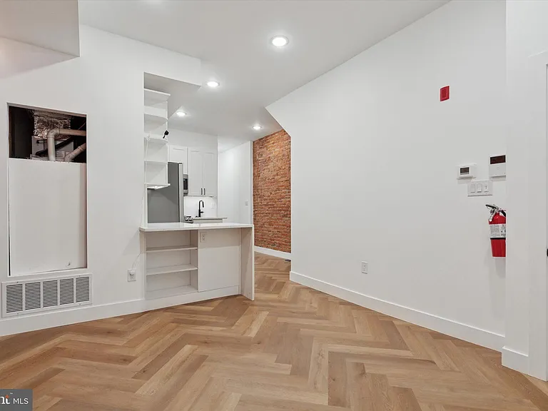 1438 Tasker St #1 — Photo 5