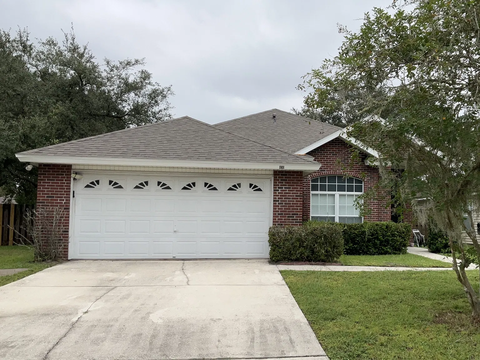 3 bed, 2.0 bath, 1769 sqft, $2,380 — Photo 1