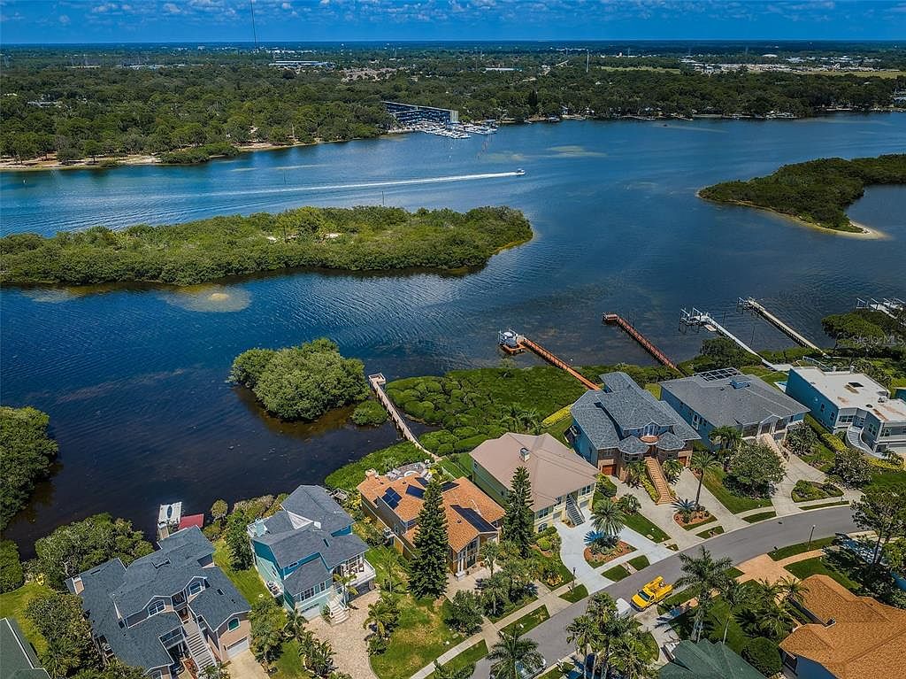 2025 N Pointe Alexis Dr, Tarpon Springs, FL 34689 Zillow