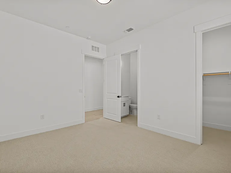 9560 Tenaya Peak Pl — Photo 19