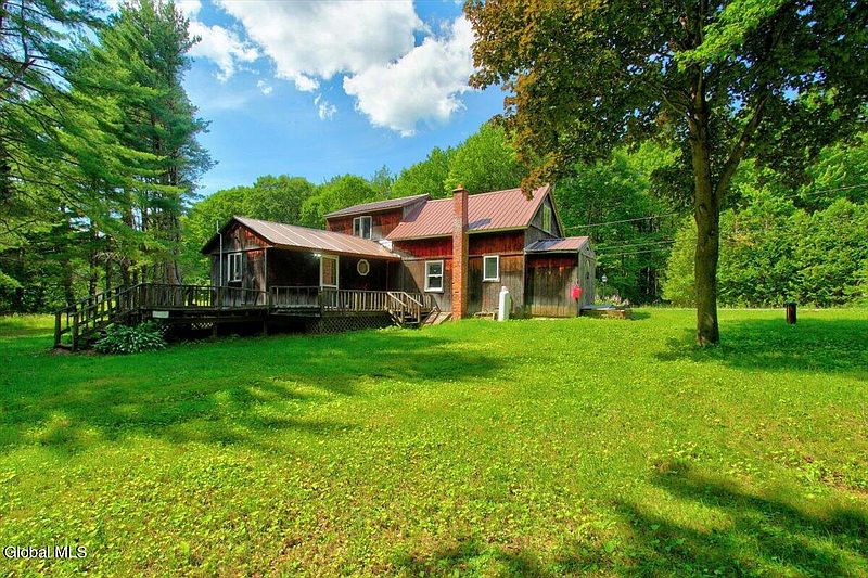 42nd image of 1106 Whiteside Road