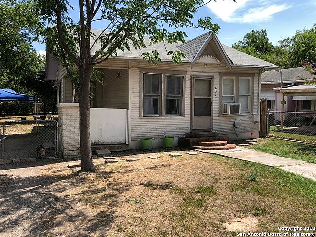 2nd image of 832 Waverly Ave