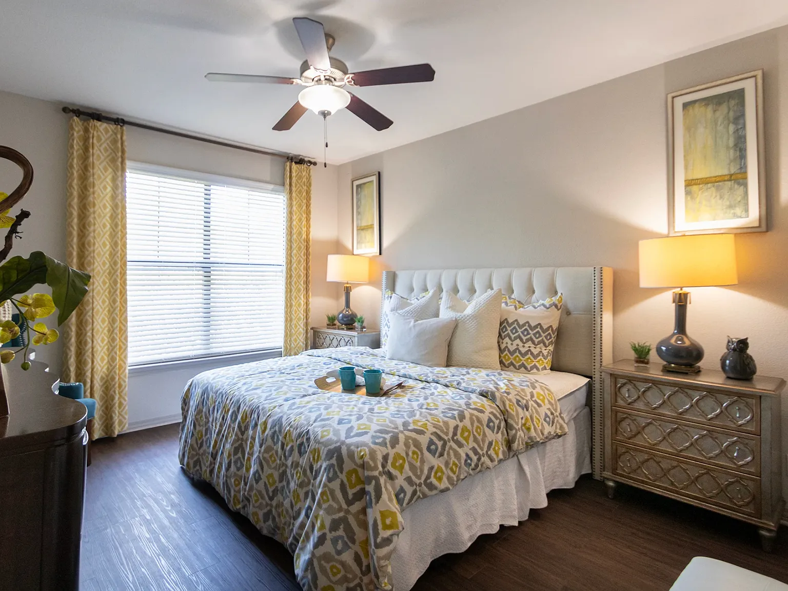 3 bed, 3.5 bath, 1670 sqft, $2,475 — Photo 3