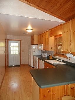 3rd image of 14751 NE 14th Ln