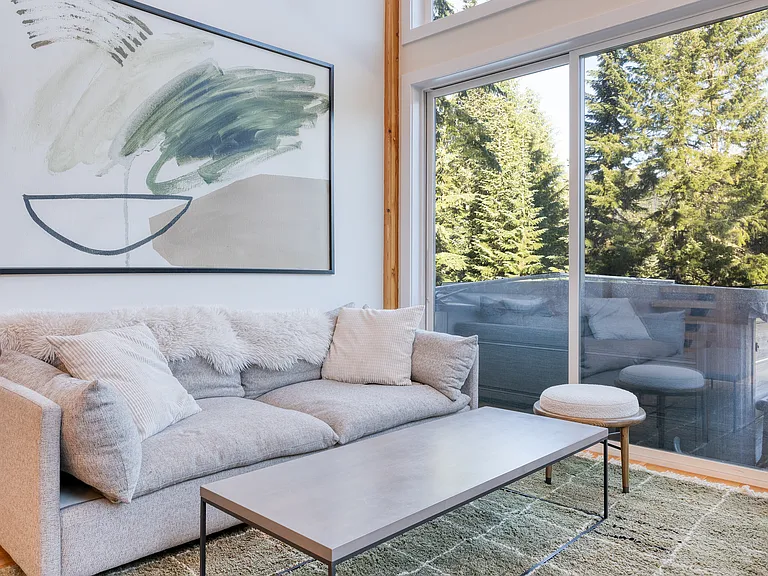 340 Snoqualmie Dr — Photo 8