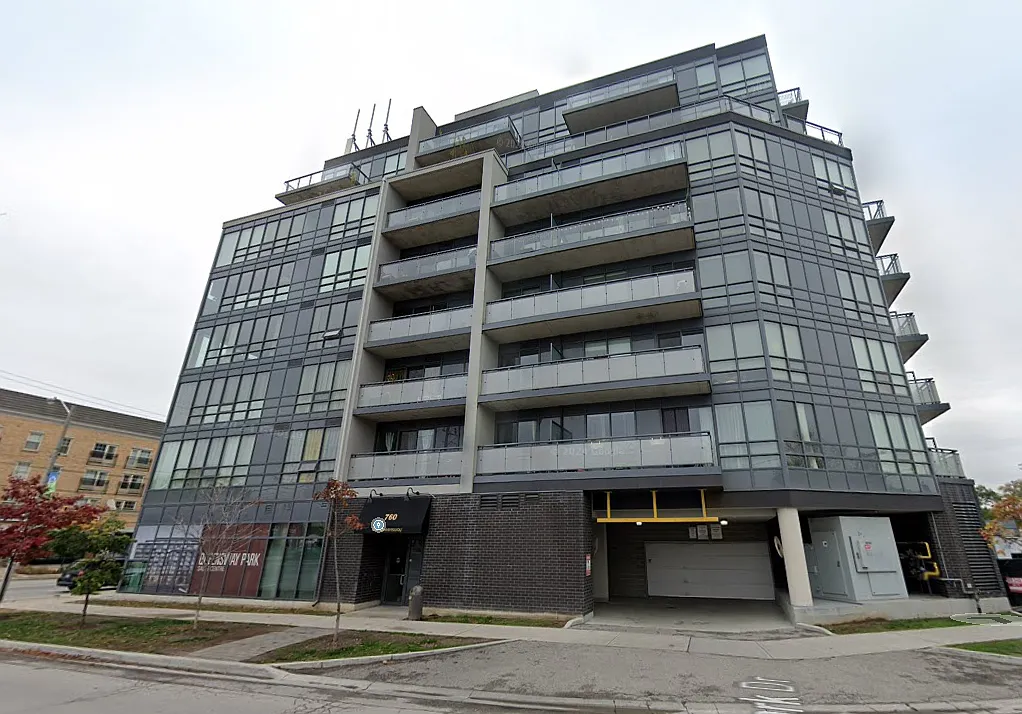 760 The Queensway #801 photo 1