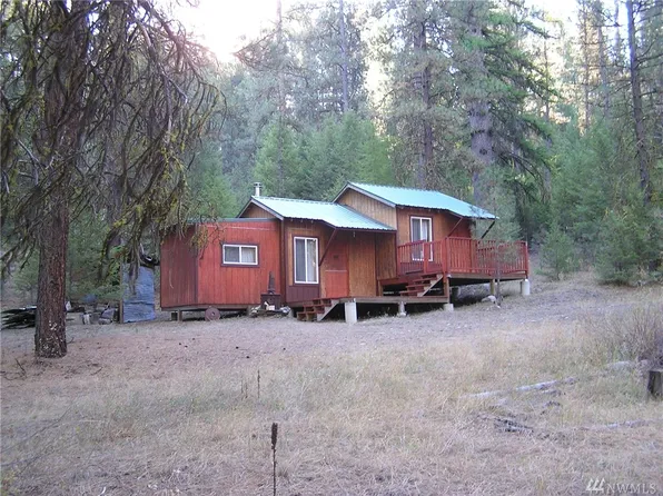 18 Bear Canyon Rd, Tonasket, WA 98855