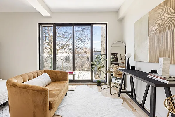 Sold by Compass | media 3