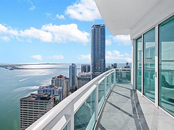 5th image of 950 Brickell Bay Dr APT 5509
