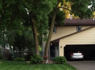 1270 County Road C E, Maplewood, MN 55109