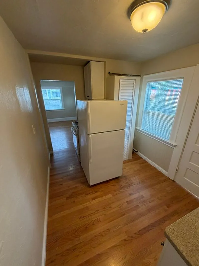 546 Merrimac St — Photo 4