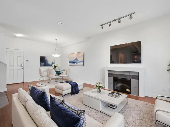 9699 Sills Ave #15, Richmond, BC V6Y 4H6
