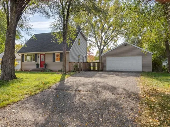 648 109th Ave NW, Coon Rapids, MN 55448