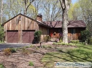 12 View Rd, Setauket, NY 11733