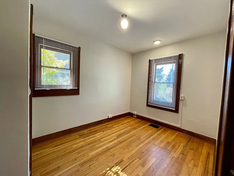 2231 S High St — Photo 16