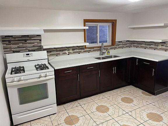 3rd image of 3443 W 38th Pl #1