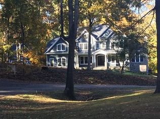 12100 Thoroughbred Rd, Herndon, VA 20171