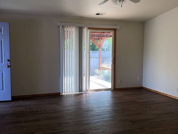 5th image of 2200 Silverbrook Ct Unit A